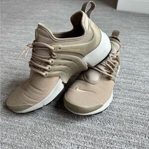 Nike Presto Sneakers
